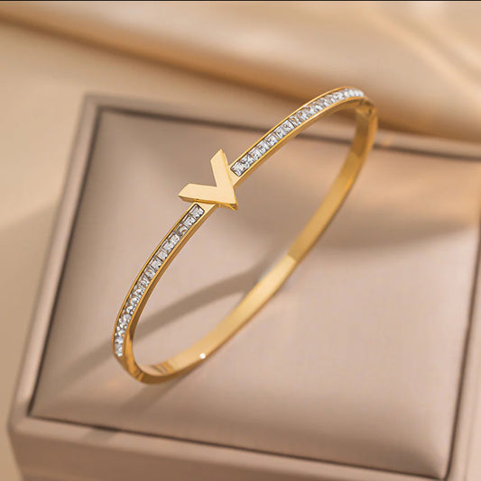 V Bangle